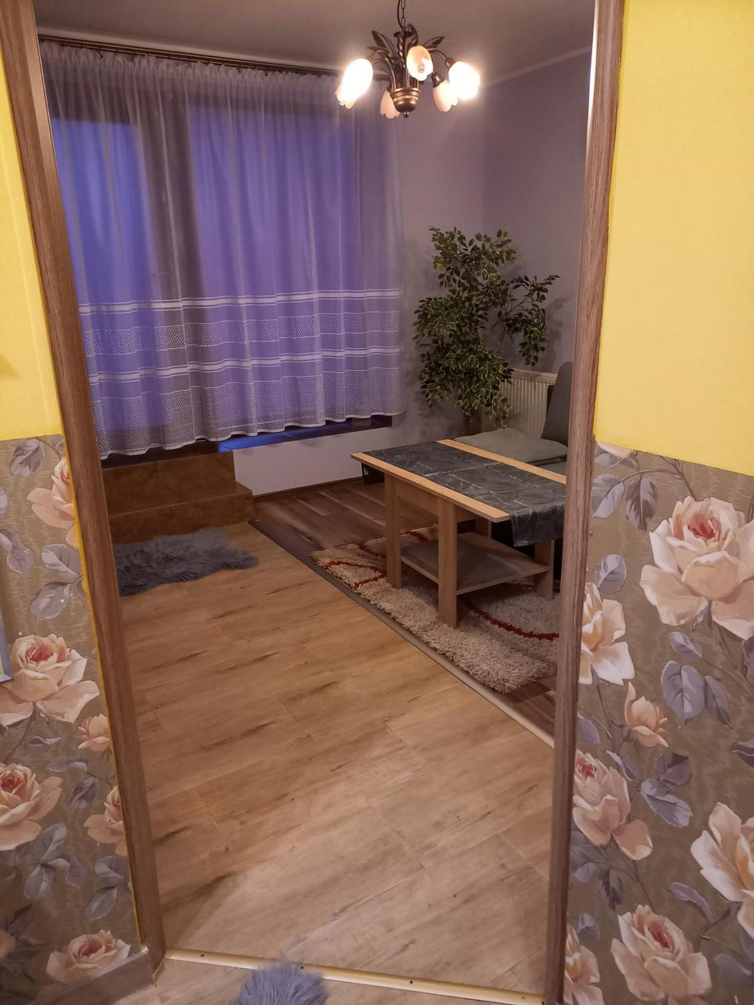 Apartament-Mieszkanie Gniezno-Na Doby ภายนอก รูปภาพ